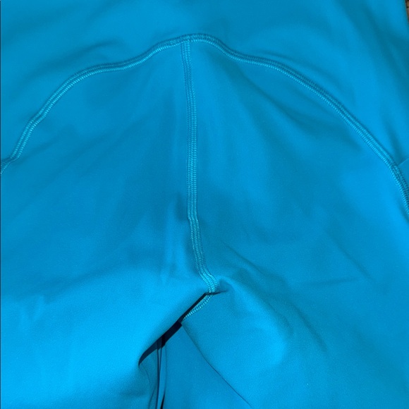 Like New Lululemon Athletica Turquoise Leggings with side pockets - Picture 5 of 8